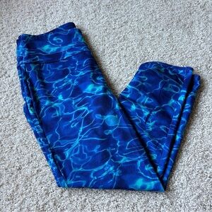 SO Vibrant Blue Capri Leggings size Small